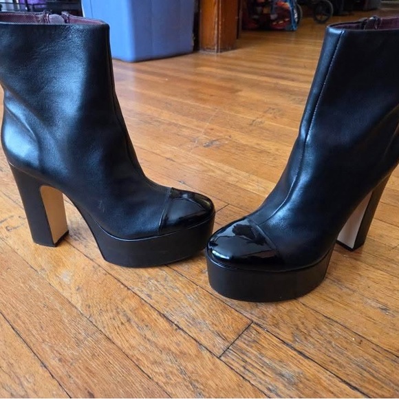 Franco Sarto Black Patent Heeled Boots - Picture 1 of 3